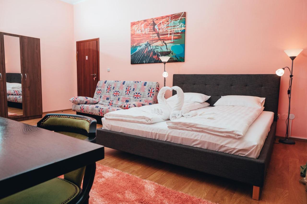 Guitar - Camere De Inchiriat Sibiu Extérieur photo